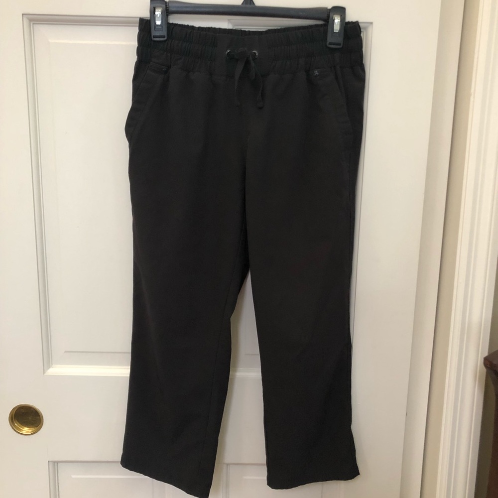 Champion | black capris size small